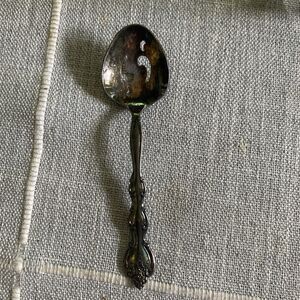International  Silverplate Heart Shaped Mini Slotted Spoon Decorative￼5”